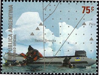 Divers from the Jubany Base
