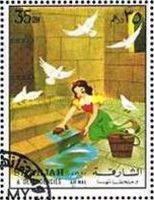 Snow White Cleaning
