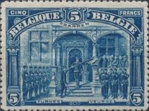 Honoring the Flag of the 7th Regiment in "Veurne"