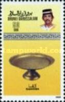 Footed Plate