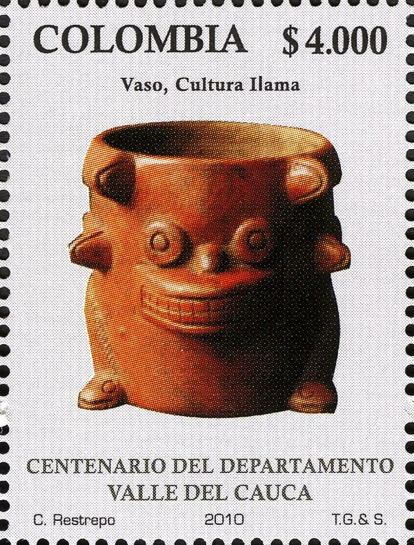Ilama culture Vase