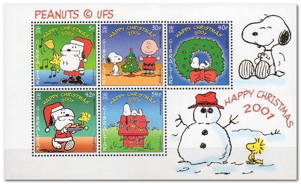 Snoopy as Santa, with Woodstock and Biscuits