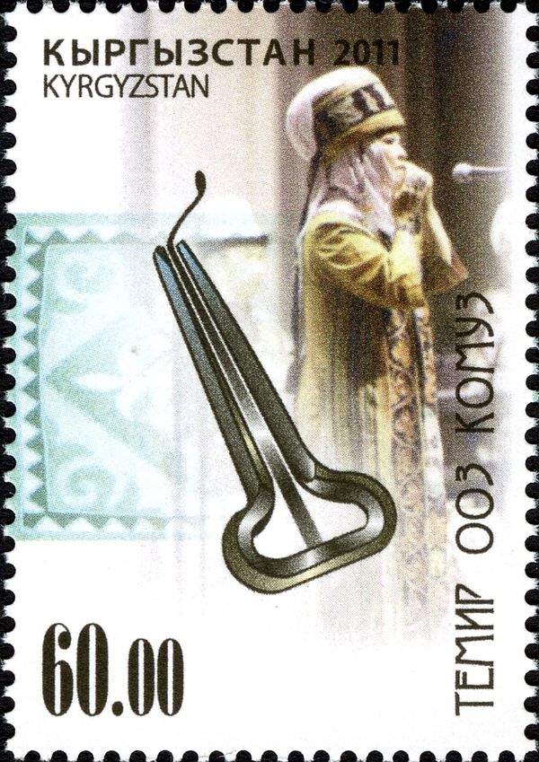 Temir Ooz komuz (jaw harp)