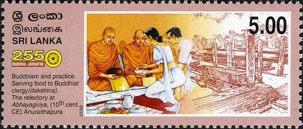 Buddhism and practice: Serving food to Buddhist clergy (daks