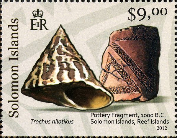 Commercial Top Shell (Trochus nilotikus), Pottery fragment 1