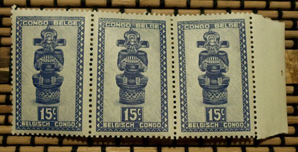 "Tshimanyi" (Seated Musician)